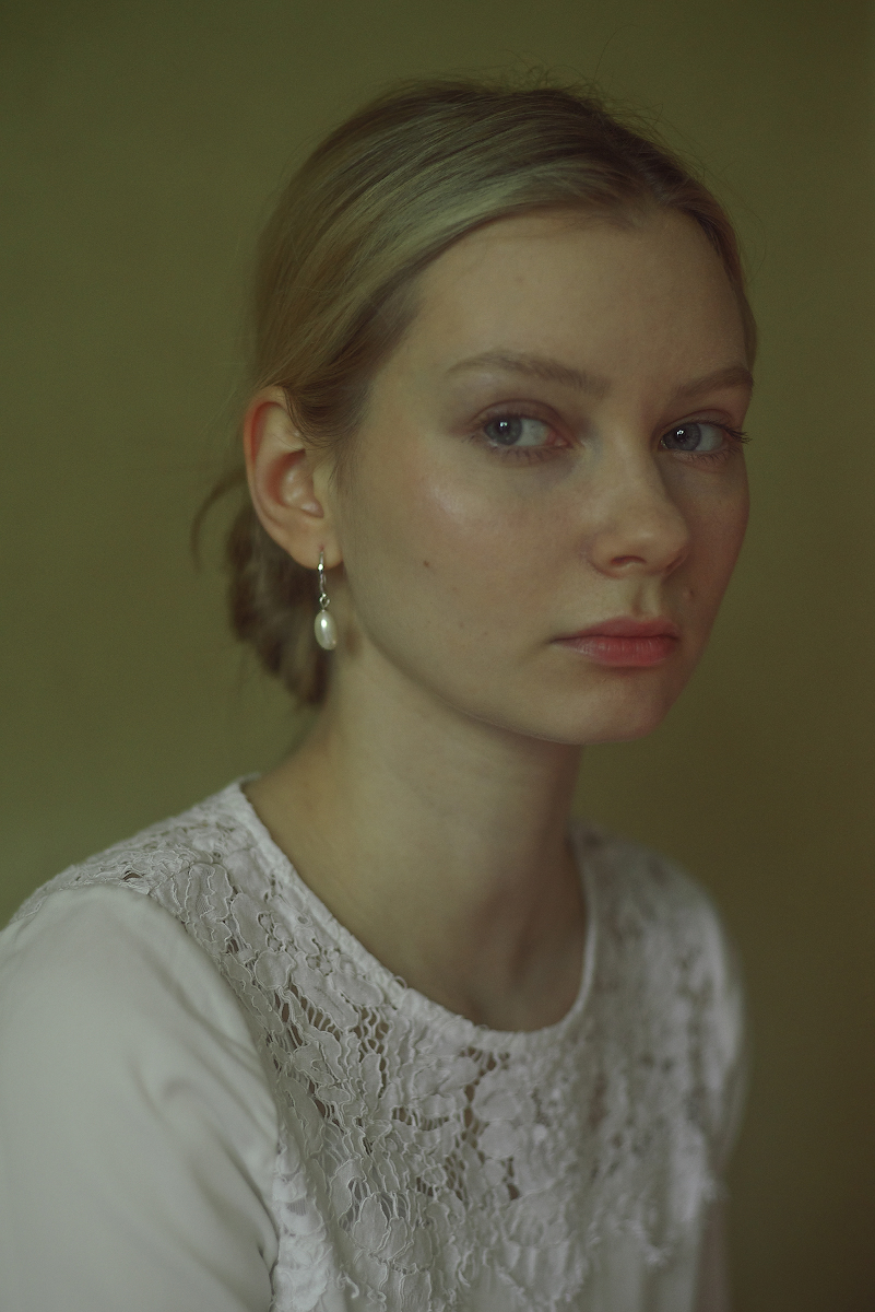 Portrait of girl with an earring