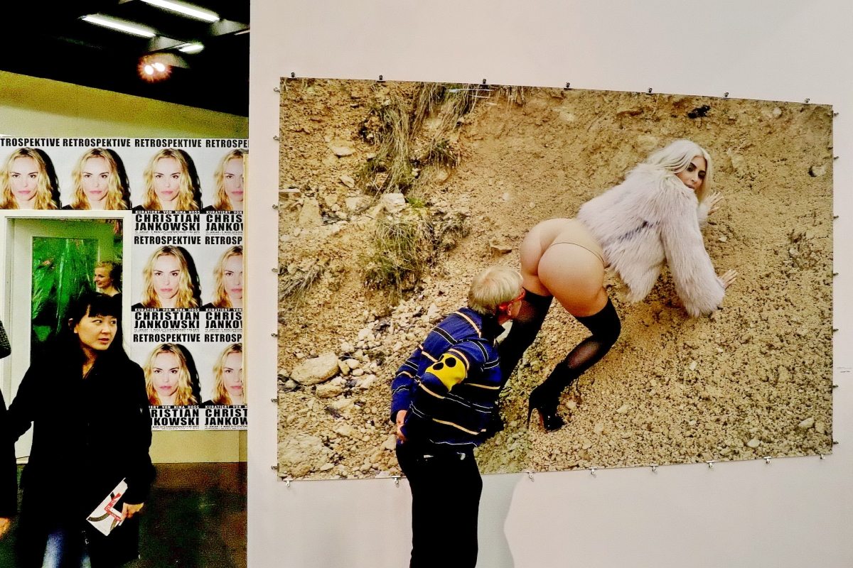 Yes, it`s Kim Kardashian