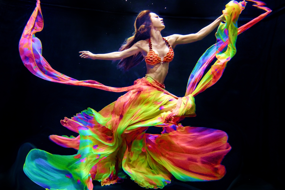 Deep Sea Fluorescent Mermaid