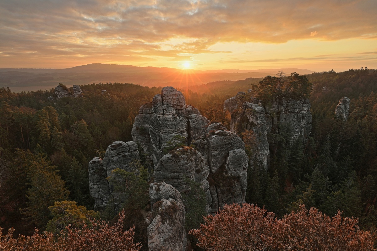 Dawn in the Stone City
