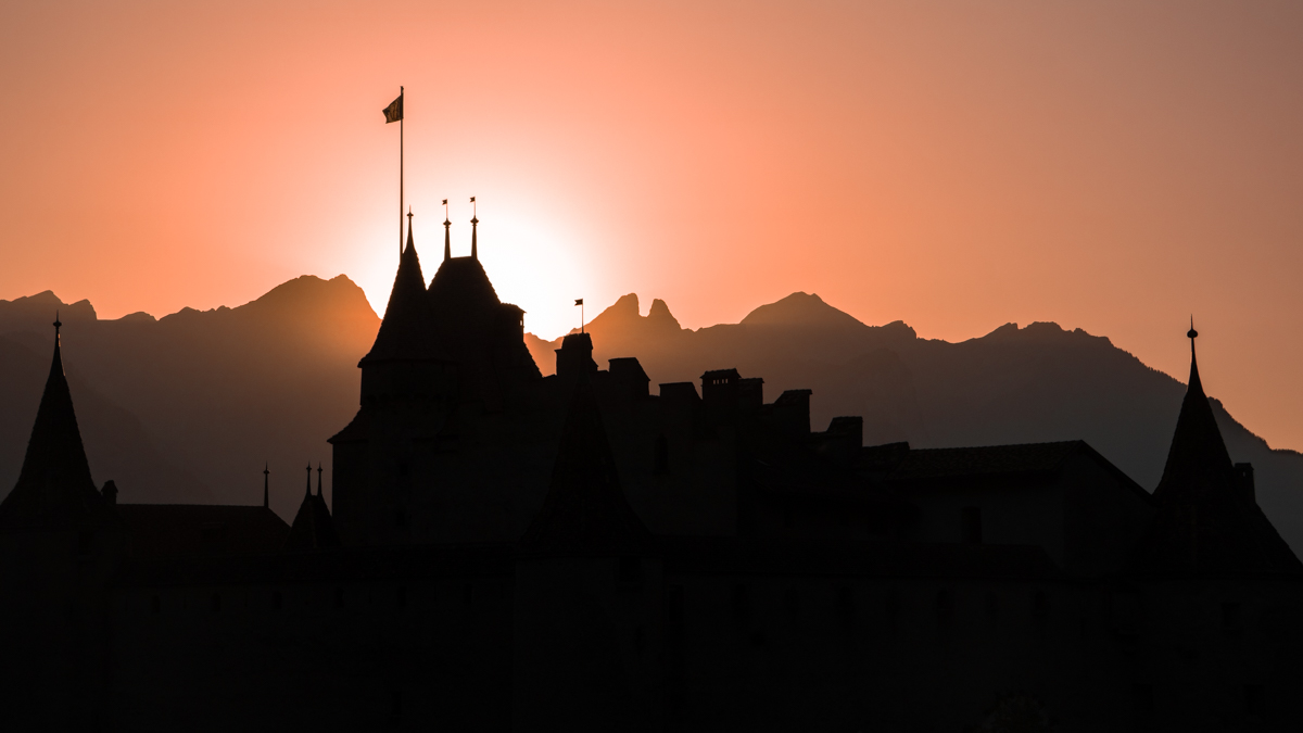 The Last Light of Aigle