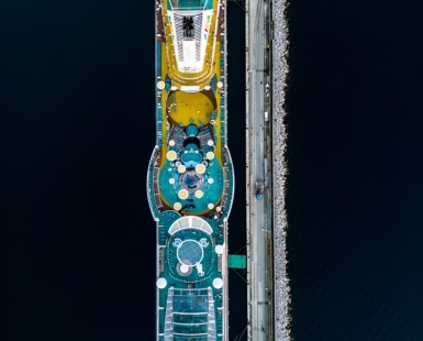 Cruse ship from above 