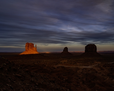 Autumnal sunset at Monument Valley