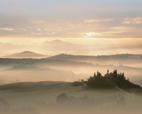 Light and Fog in Val d'Orcia